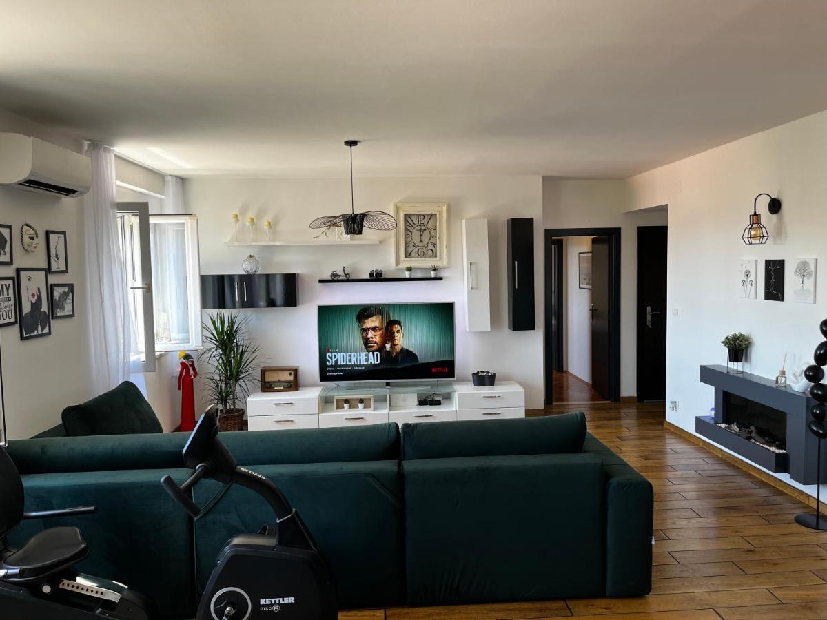 Luxury Apartment Lulu Σπλιτ Εξωτερικό φωτογραφία